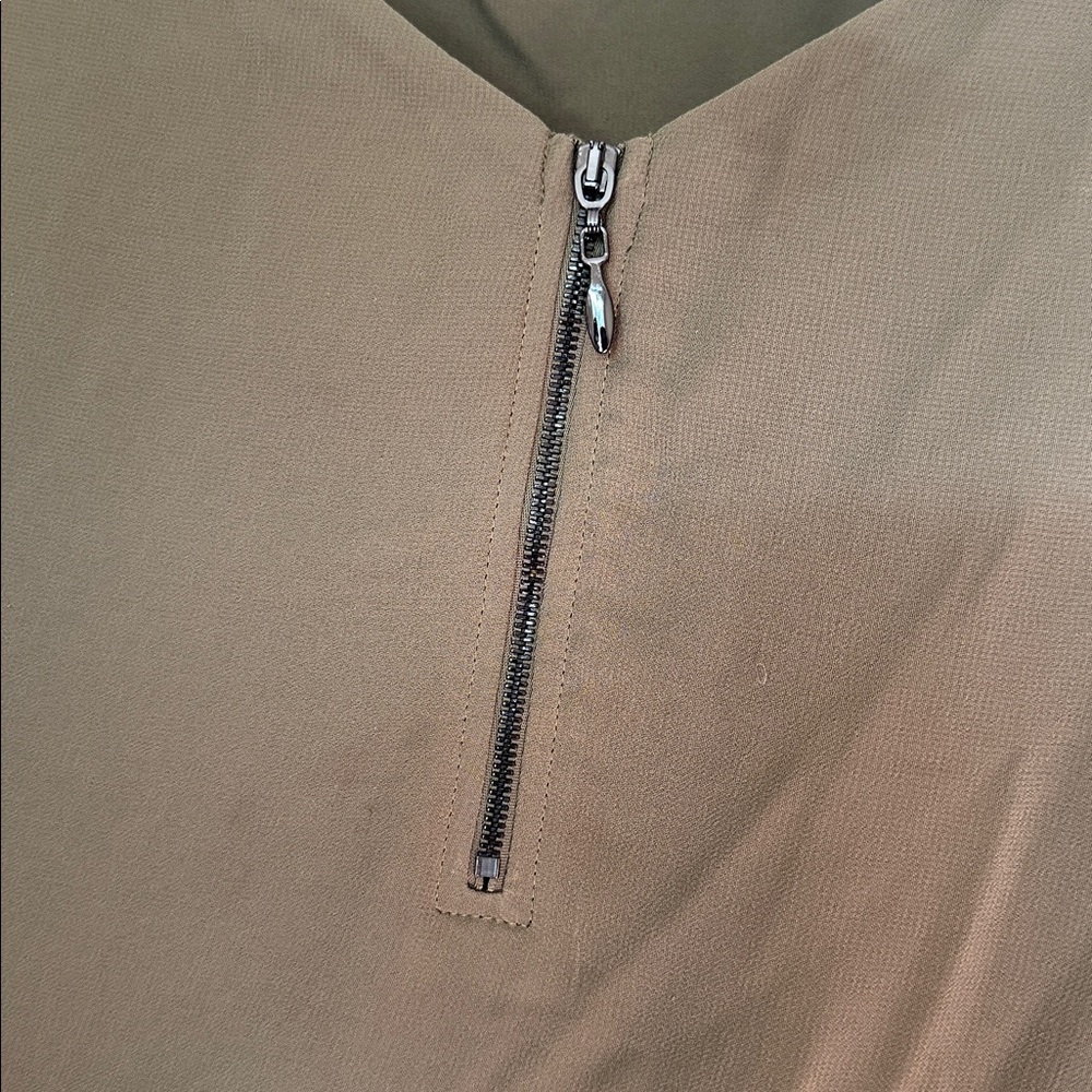 Torrid Size 3 / 3x Olive Green Layered Chiffon Zip-Front - Picture 4 of 7